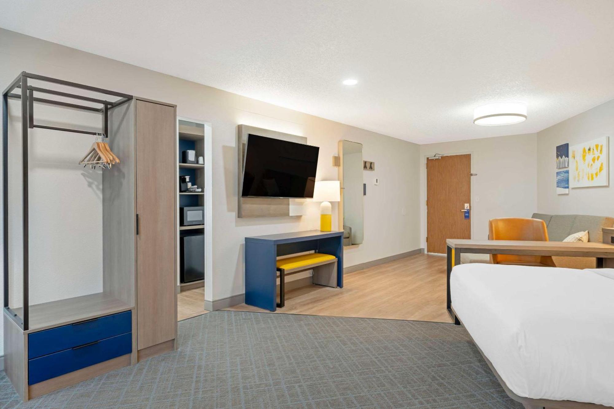 Comfort Suites Idaho Falls Bagian luar foto